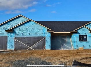 6446 Hope Ln, Eau Claire, WI 54701