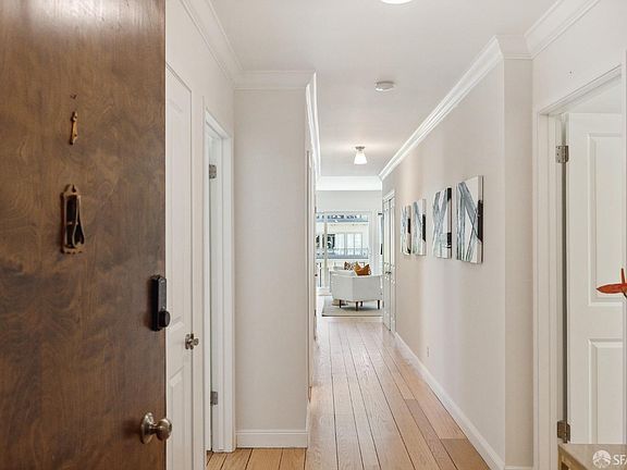 5th image of 2030 Broadway St APT 1