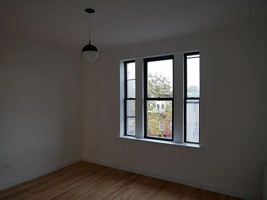 Rented by New Holland Residences | media 42