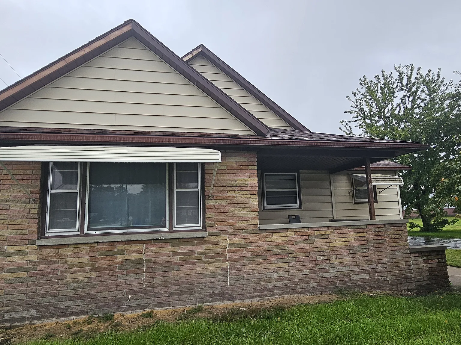 2 bed, 1404 sqft, $1,500 — Photo 2