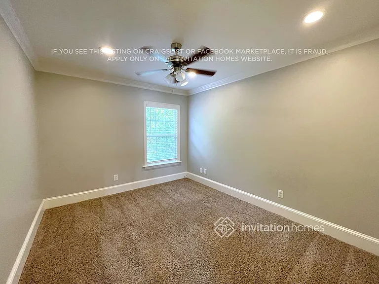4702 Sedgelane Dr — Photo 5