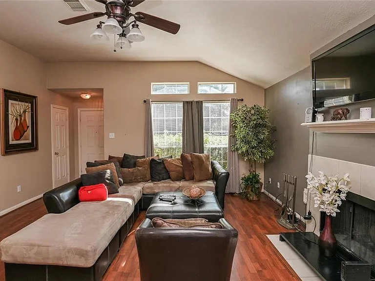 18446 S Wimbledon Dr — Photo 5