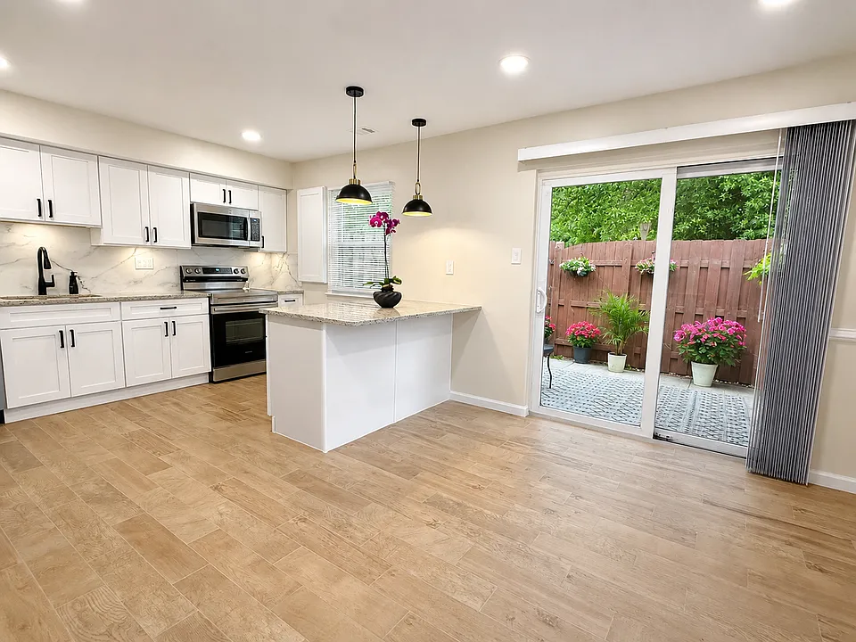 1 Kerwick Ct