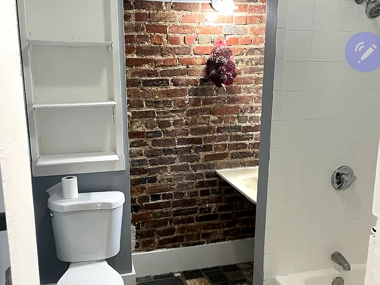 130 Shurtleff St #3 — Photo 4