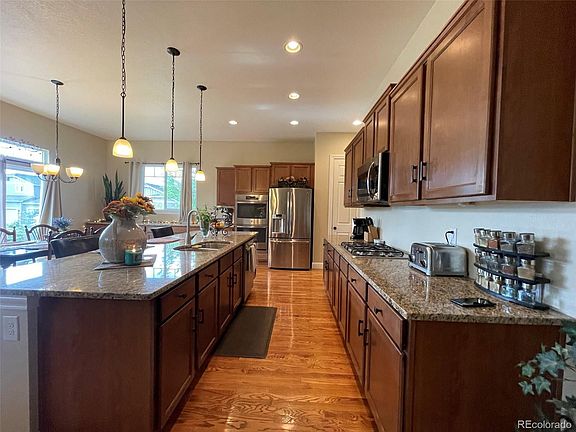 5th image of 9179 Flora St