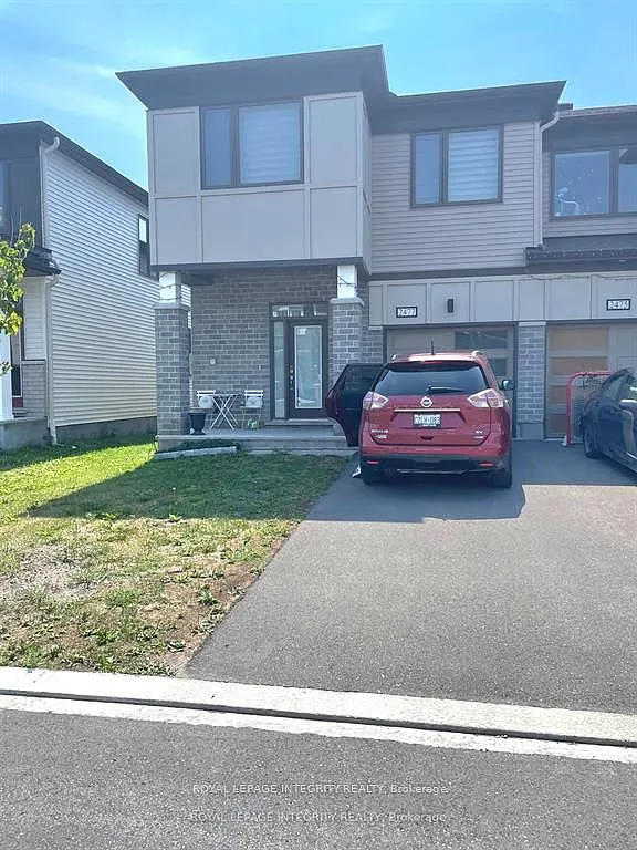3 bed, $2,700 — Photo 1