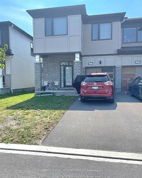 2477 Watercolours Way
