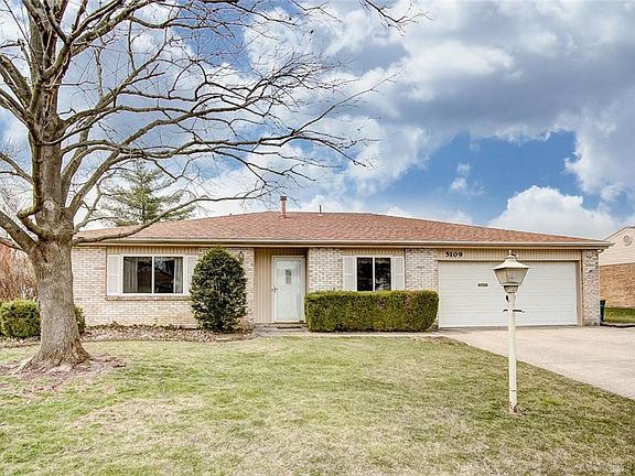 2nd image of 5109 Artesia Dr