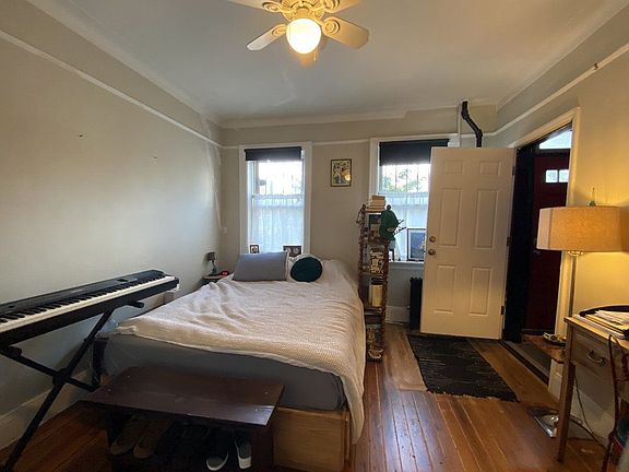 4th image of 258 Van Brunt St APT 1
