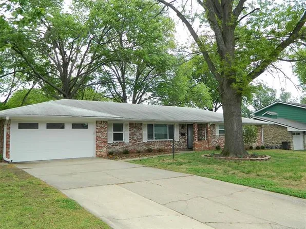 1416 Lariat Dr, Bartlesville, OK 74006