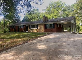 807 Emerald Pl SW, Lenoir, NC 28645