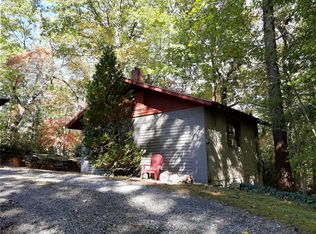 528 Wilderness Rd, Tryon, NC 28782