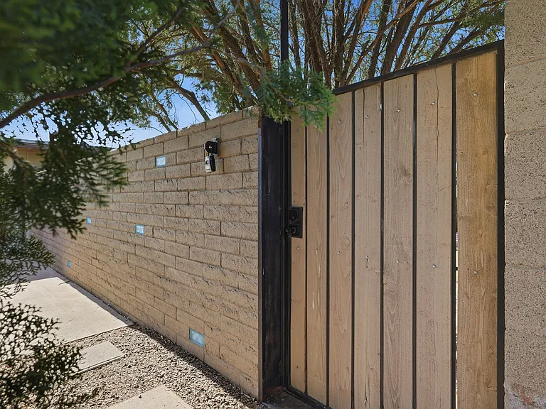 1266 E Alameda Dr — Photo 9