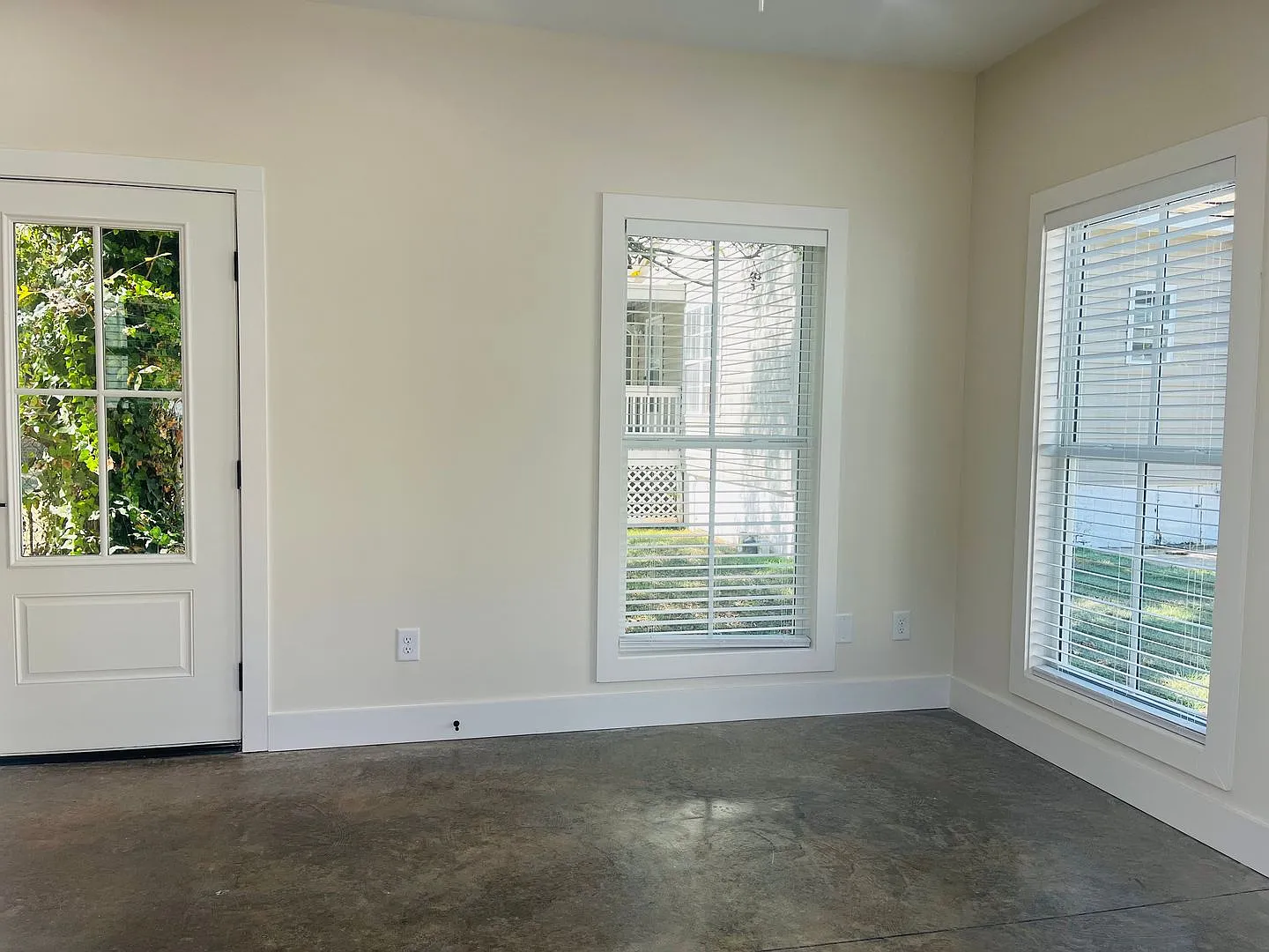 Brand New 3 Bedroom, 2 Bathroom home near Downtown Lagrange! — Photo 2