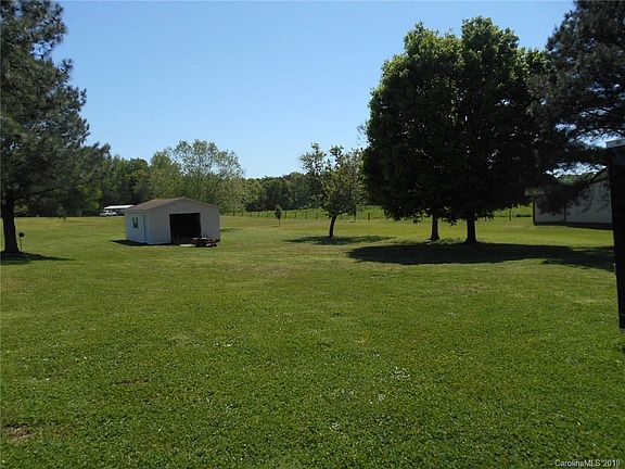 5th image of 5355 Highway 152 E