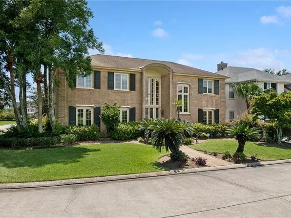 77 Lakewood Estates Dr, New Orleans, LA 70131