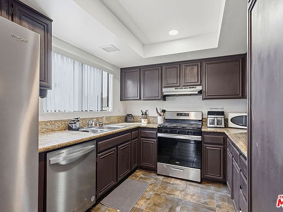 3rd image of 1450 W 146th St APT 14