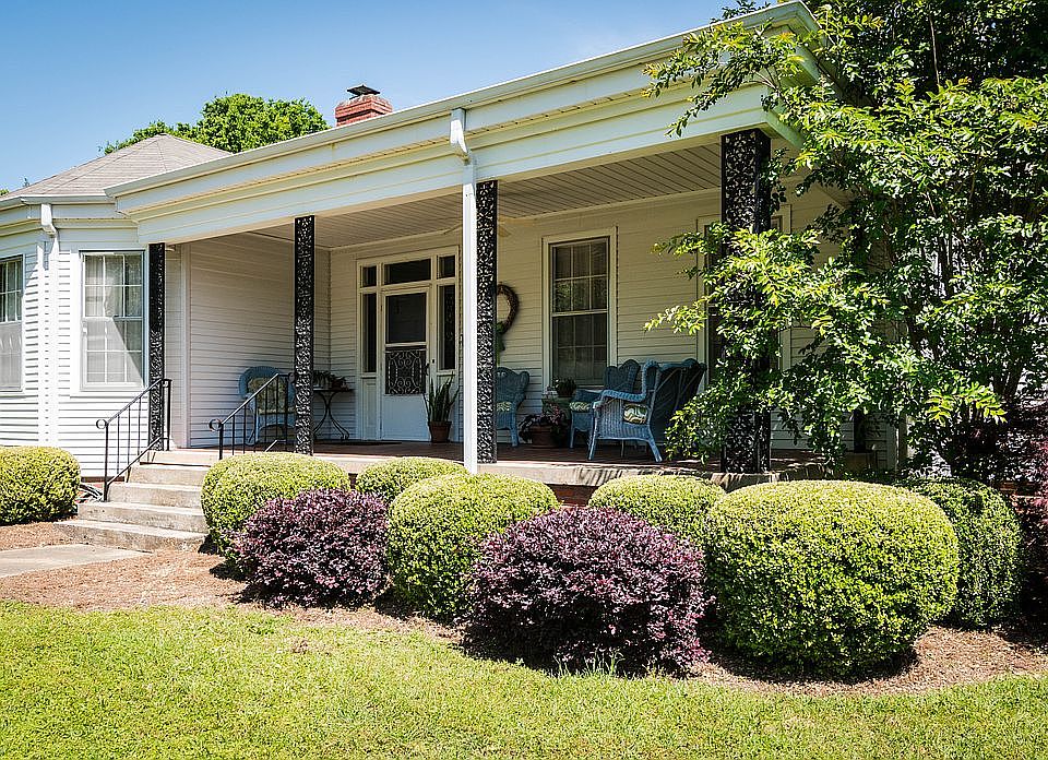 106 W Tuskeena St. Wetumpka