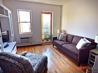 1049 48th Ave APT 3F, Long Island City, NY 11101
