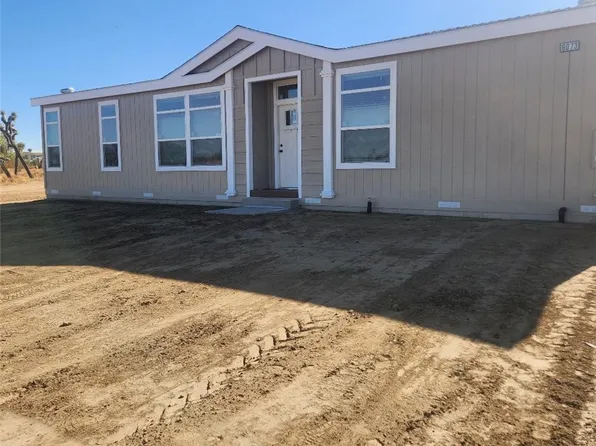 6073 Solano Rd, Phelan, CA 92371