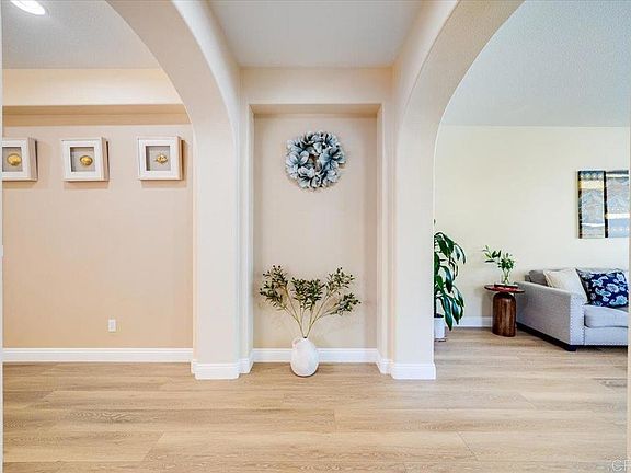 4th image of 32125 Granite Dr
