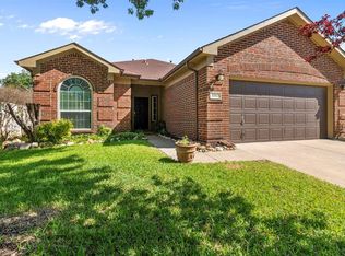 1145 Whistle Stop Dr, Saginaw, TX 76131