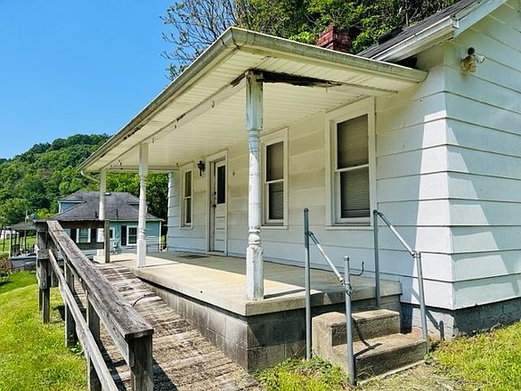 5th image of 1347 Milldale Rd