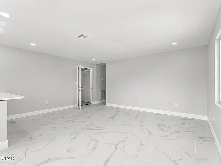 3908 Ocean View Dr #A — Photo 15