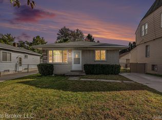 32438 Linderman Ave, Warren, MI 48093