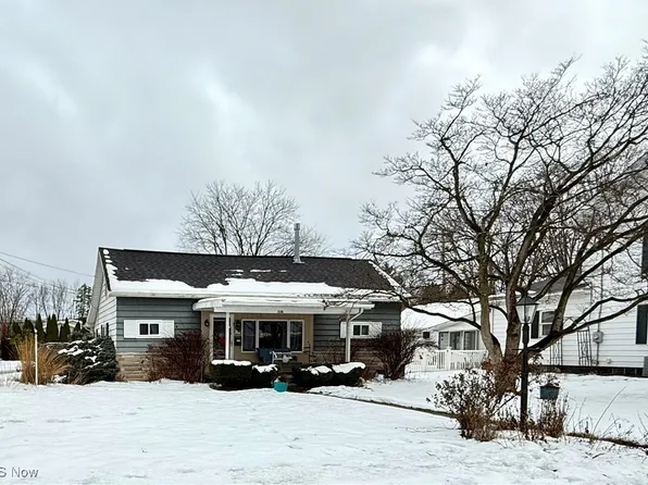 338 Front Ave SE, New Philadelphia, OH 44663