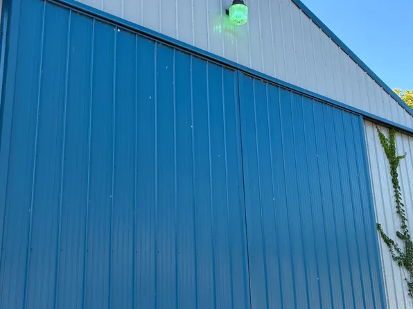 1309 N Court St, Grayville, IL 62844