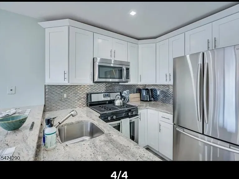 302 Hackensack St #310 — Photo 6