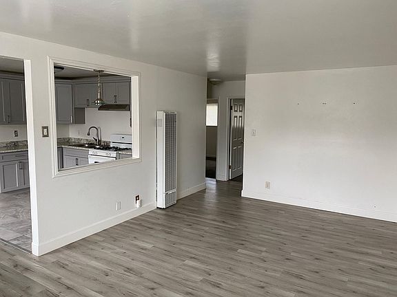 5th image of 1401 E Bayshore Rd APT 2