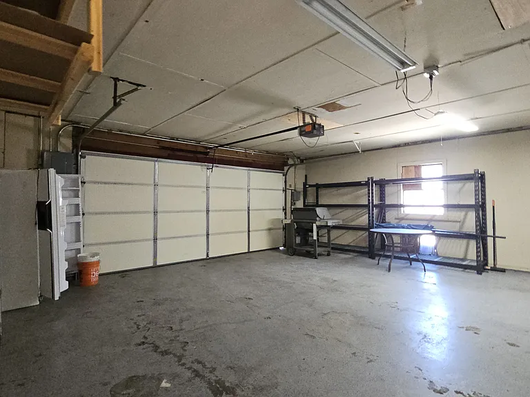 Oversize Garage