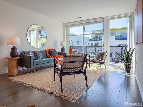 3rd image of 989 20th St Unit 567