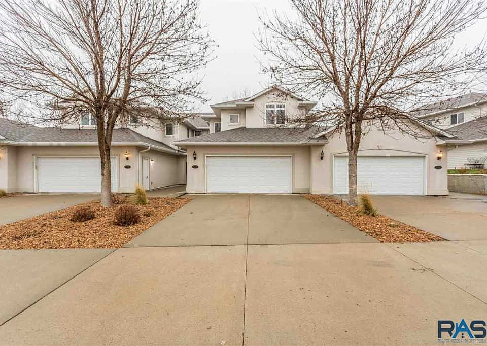 1st image of 5712 S Shadow Wood Pl