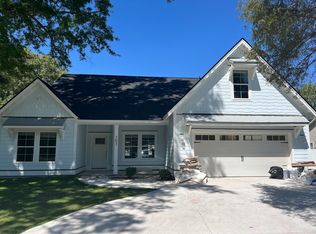 203 Lindy Creek Rd, Goose Creek, SC 29445