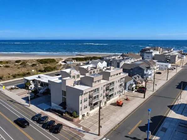 215 Surf Ave APT 204, North Wildwood, NJ 08260