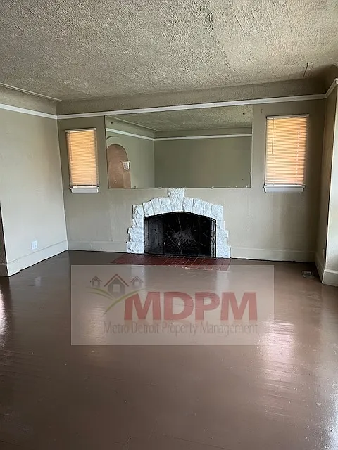 Building Photo - 17515 Northlawn St #1