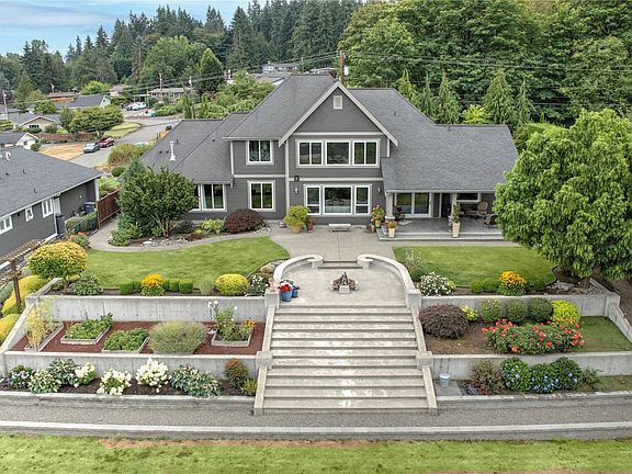 2nd image of 2627 12th Avenue SW