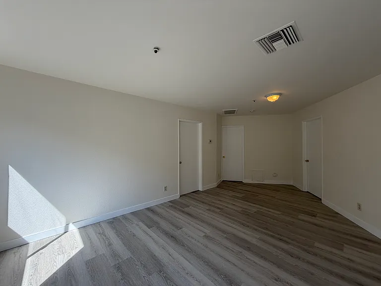 833 N 1st St #4 — Photo 5