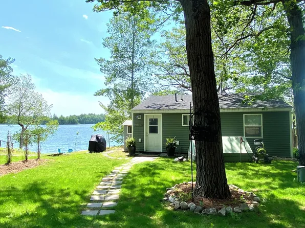 684 Bass Lake Rd, Traverse City, MI 49685