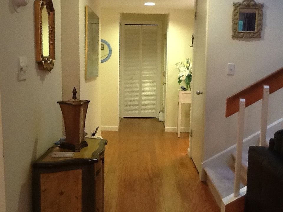 1st image of 11 Brooke Club Dr