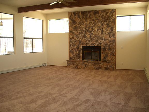 3rd image of 12301 San Antonio Dr NE
