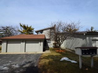 29W360 Arthur Compton Ct, Warrenville, IL