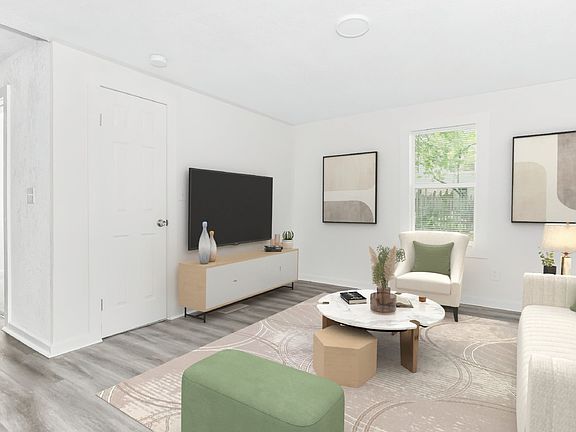 5th image of 1106 S Crisp Ave