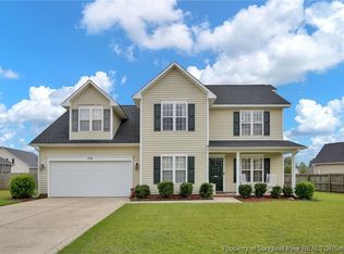 5738 Azure Dr, Hope Mills, NC 28348