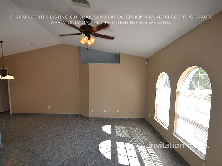 3002 Alesio Ave — Photo 2