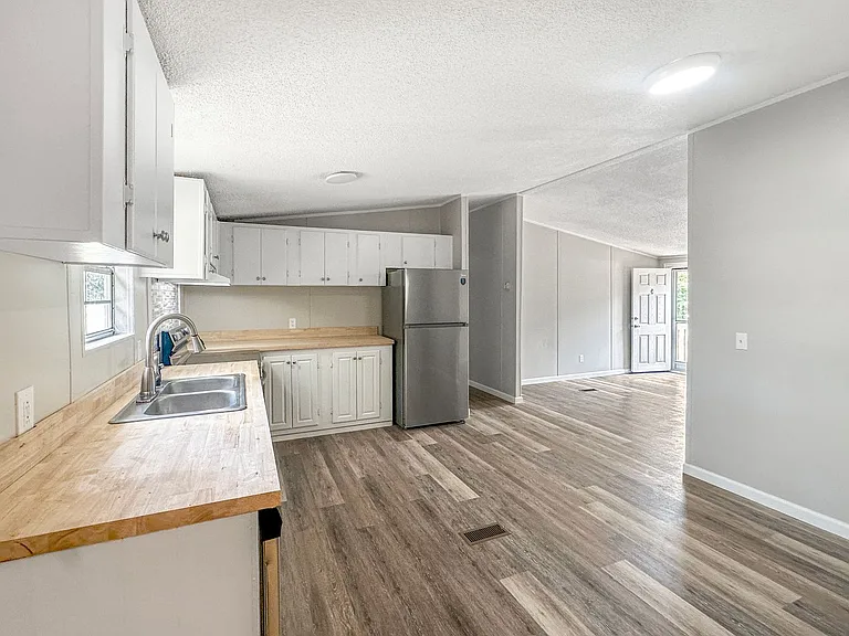 242 E Shellcracker Rd — Photo 4