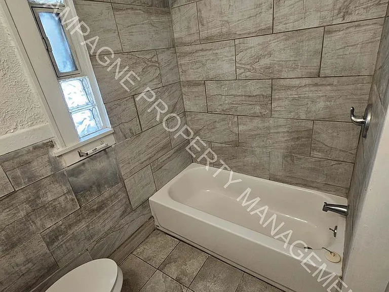 4013 Bellefontaine Ave — Photo 7